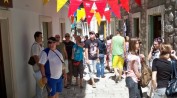 Kontinent pliva, Jadran uživa