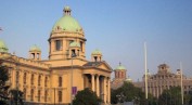Skupština Srbije autistična i smiješna